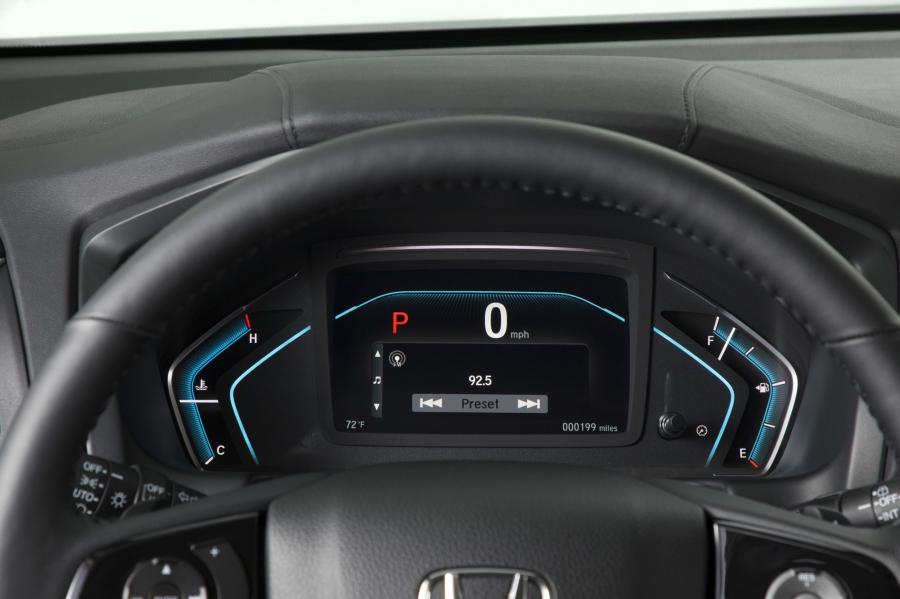 Панель приборов Honda Odyssey 2017 года  (фото 125 из 160)